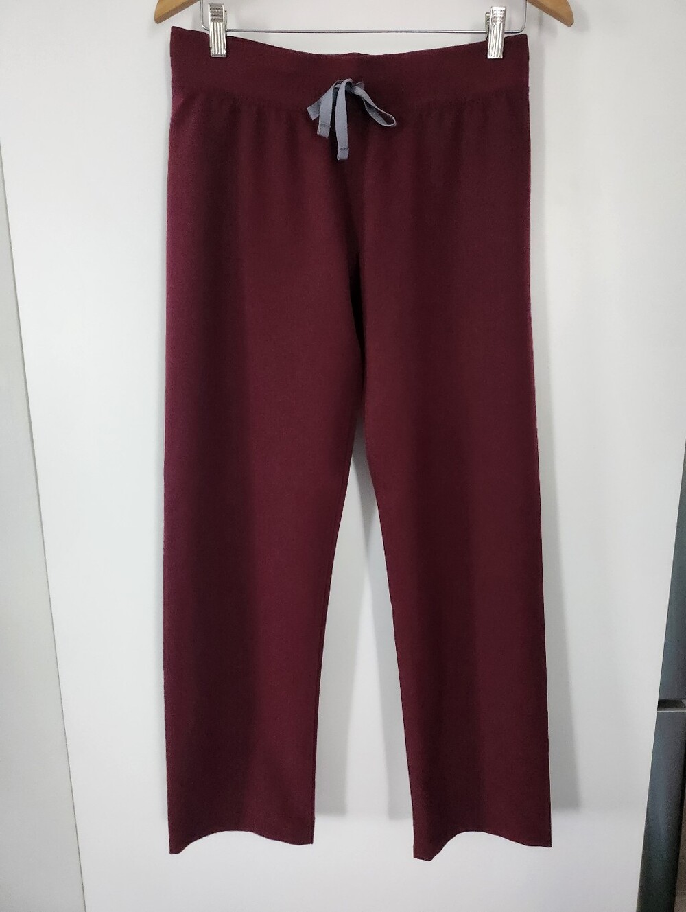 FIGS Burgundy Straight Leg Livingston Basic Scrub Pants Uniform Size Small